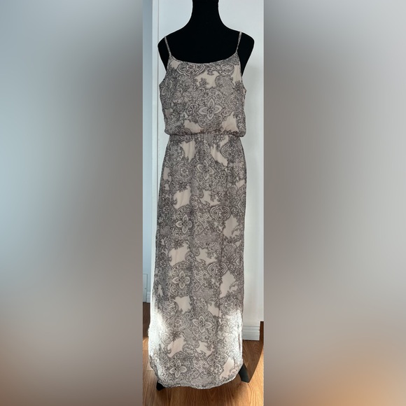 NWT Lace-patterned Fabric, Dual-layer, Ricki’s Maxi Dress, sz 8 - Picture 1 of 10